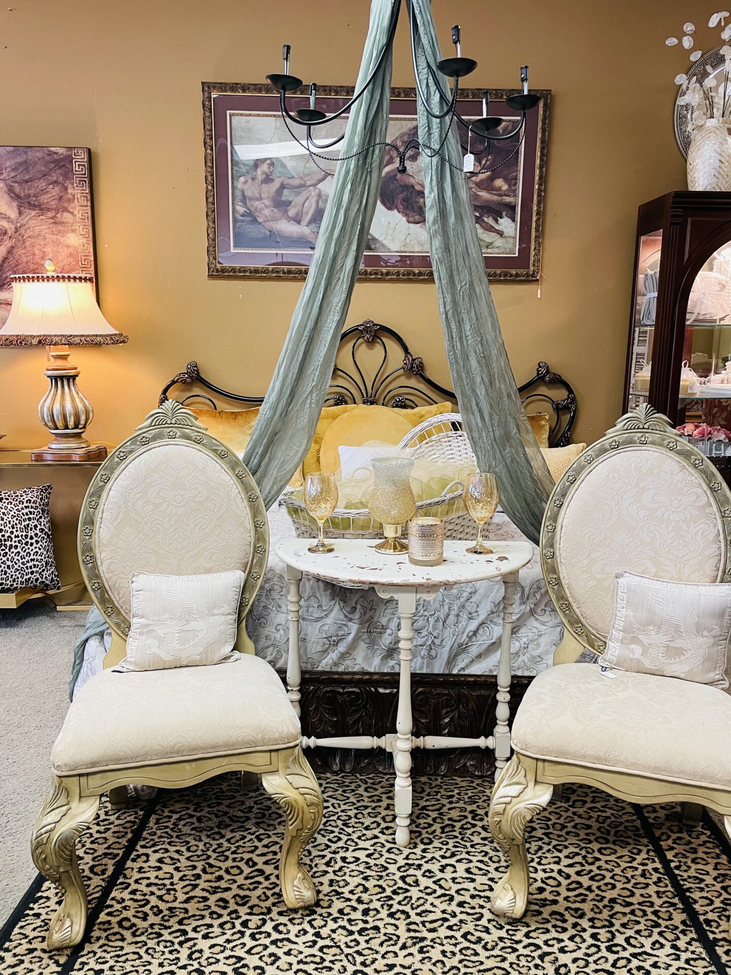 661A5EED-D1BC-43C1-9195-32538C086188 Consignment Shop Albuquerque NM